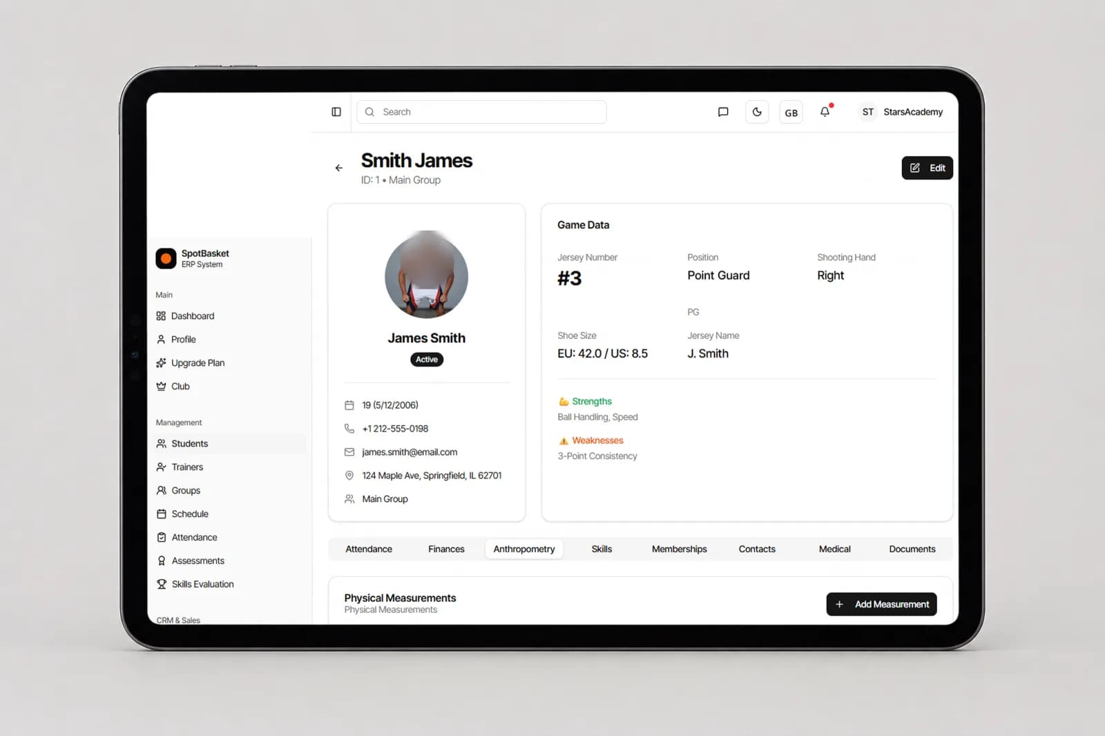 Youth sports attendance analytics with rates by group and top students in SpotBasket OS
